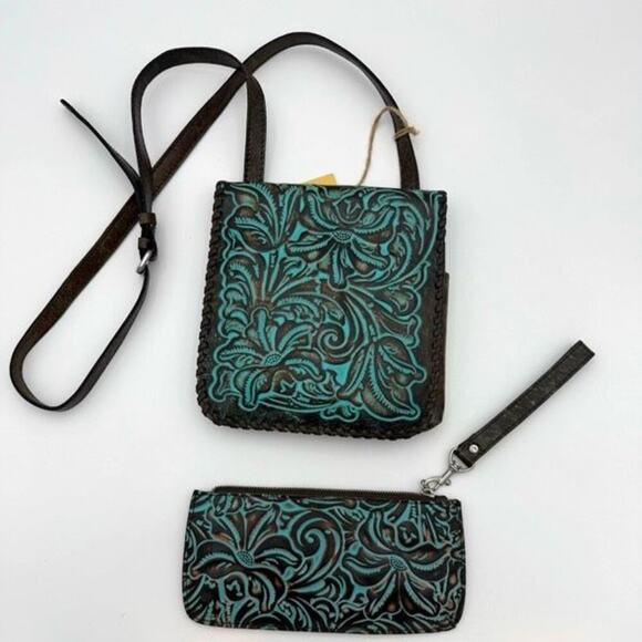 Patricia Nash Granada Tooled Turquoise Crossbody bag - Picture 8 of 9
